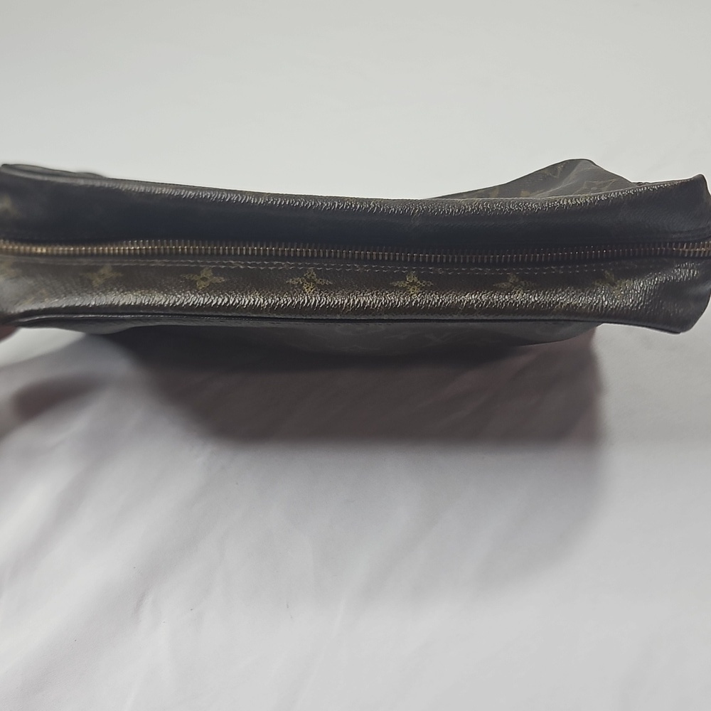 Vintage Louis Vuitton Dark Brown Monogram Toiletry Bag - Picture 8 of 14